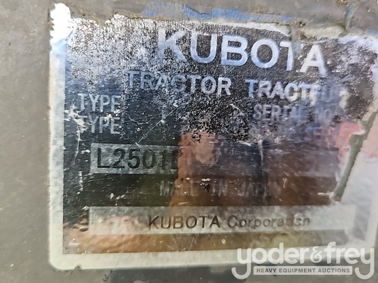 2014-kubota-l2501dt-image-26