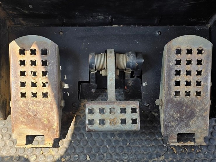1997-caterpillar-953c-image-73