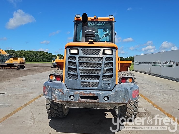 2019-doosan-dl250-5-image-21
