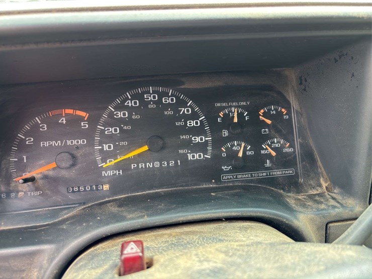 2000-chevrolet-gmt400-image-24