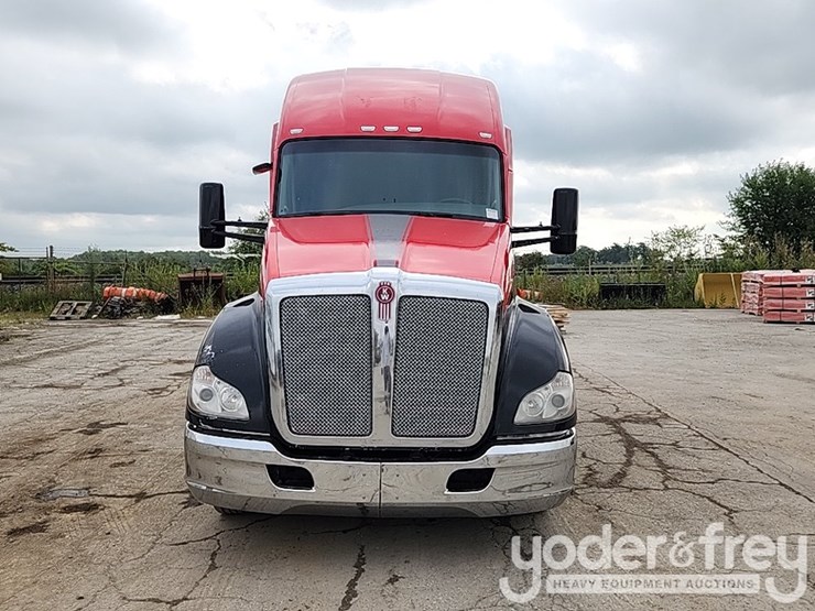 2018-kenworth-t680-image-10