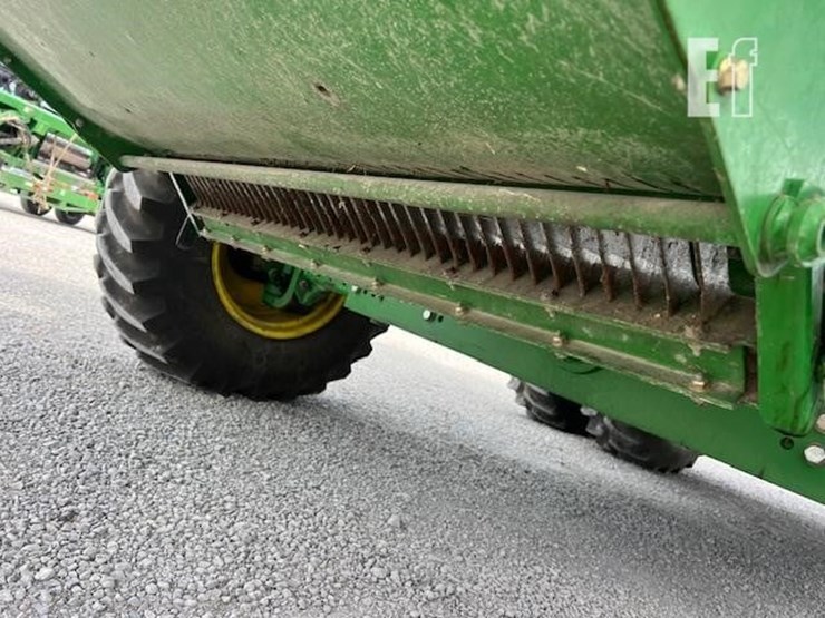 2011-john-deere-9770-sts-image-39