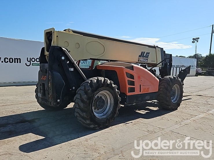 2018-jlg-1055-image-4