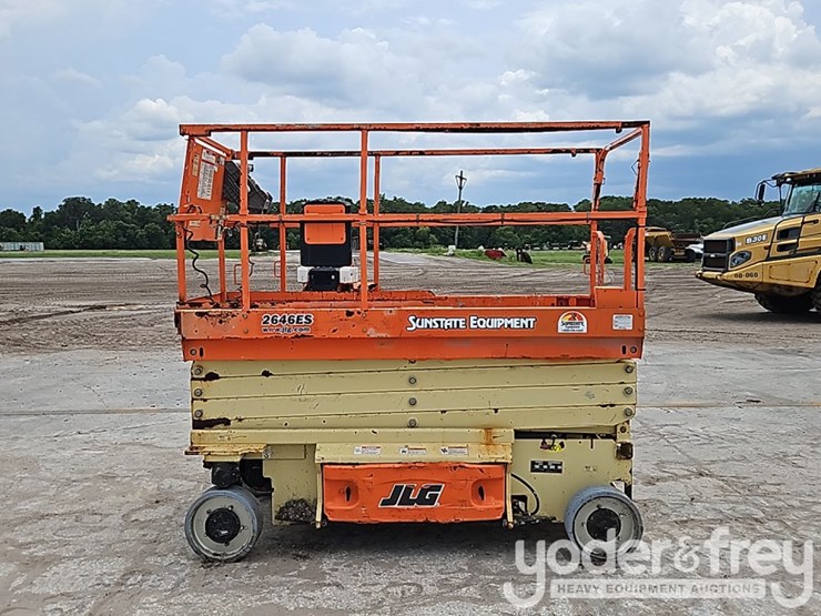 2015-jlg-2646es-image-5