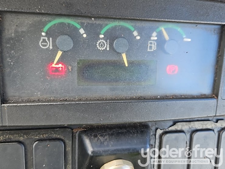2003-deere-310sg-image-34