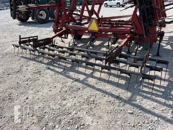 case-ih-4300-image-23