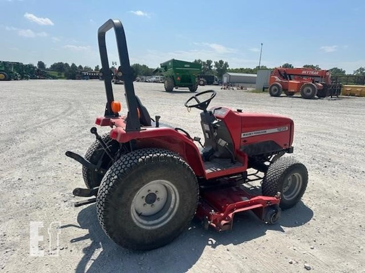 massey-ferguson-1235-image-7