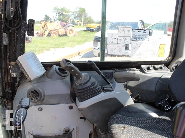 caterpillar-305.5e2-cr-image-15