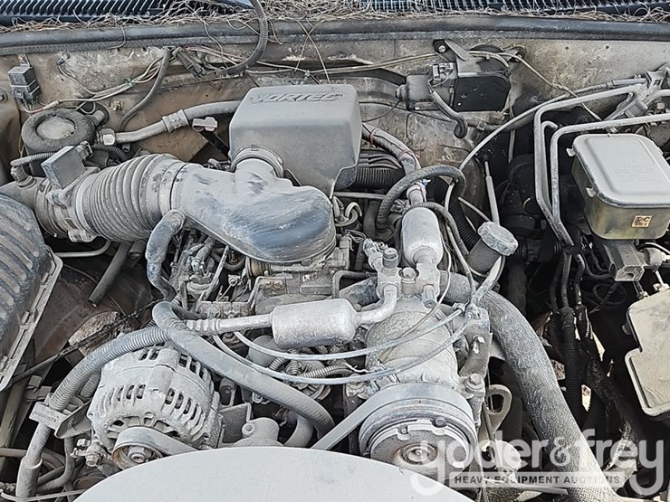 1997-gmc-3500-image-22