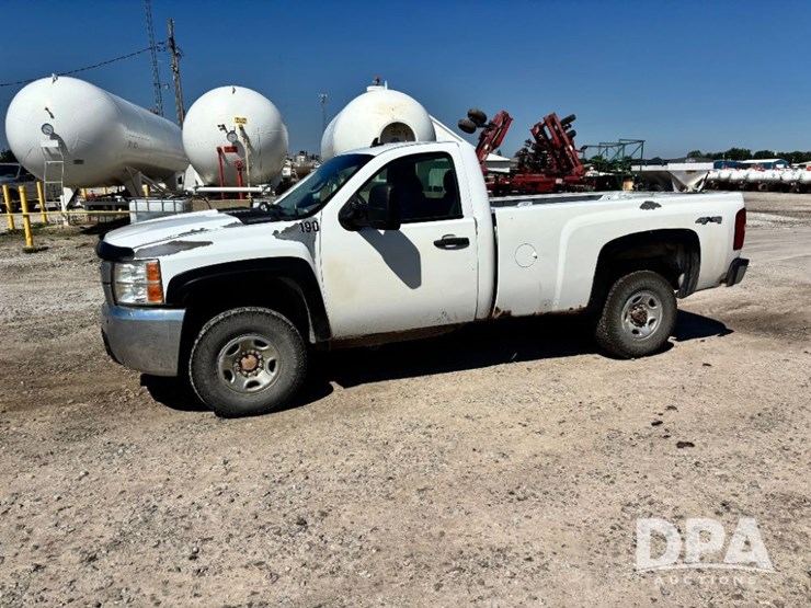 2008-chevrolet-2500-image-16