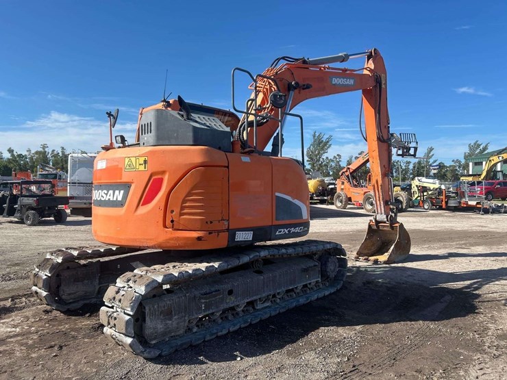 2024-doosan-dx140-lcr-image-60