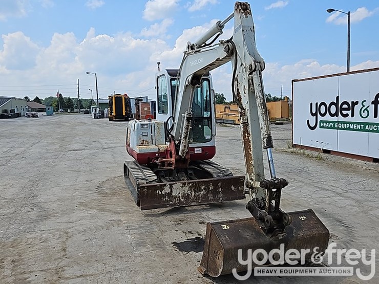 2005-takeuchi-tb145-image-7