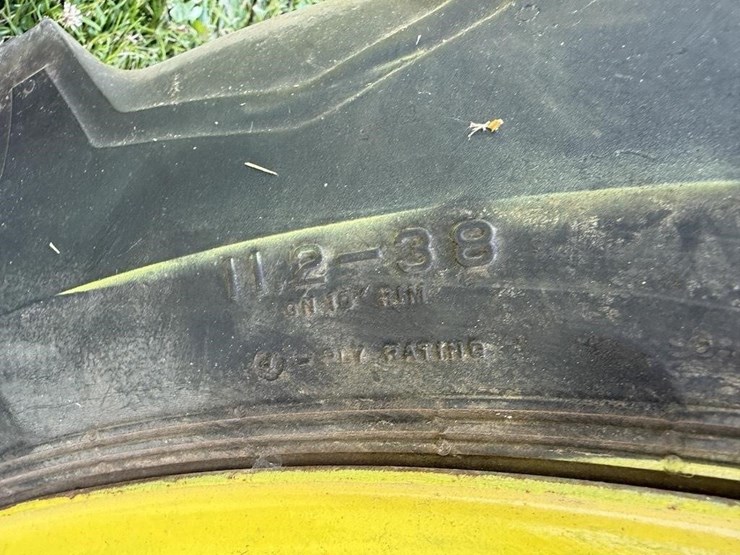 john-deere-b-image-7