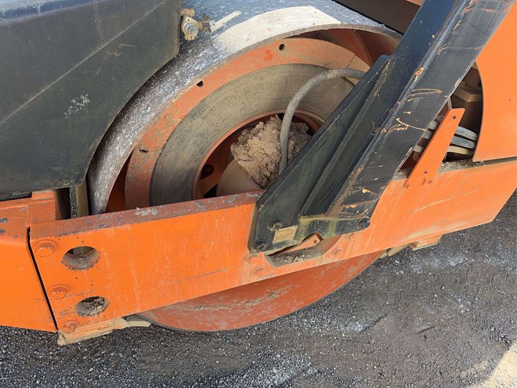 hypac-double-smooth-drum-asphalt-roller-image-6