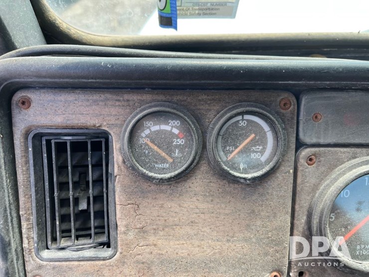1995-cummins-m11-image-64