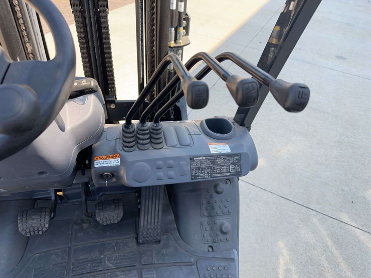 2018-komatsu-fg255t-16-forklift-image-19