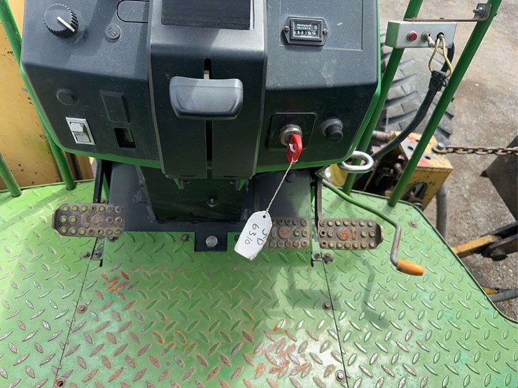 1999-john-deere-6310-image-32