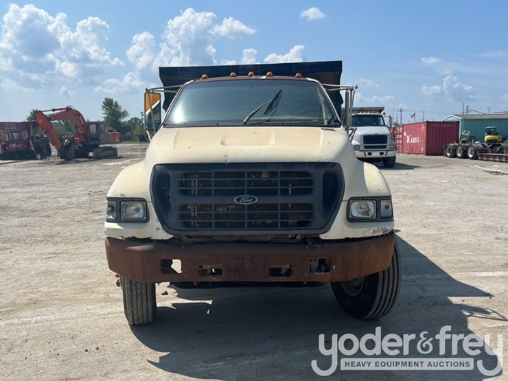 2000-ford-f750-image-11
