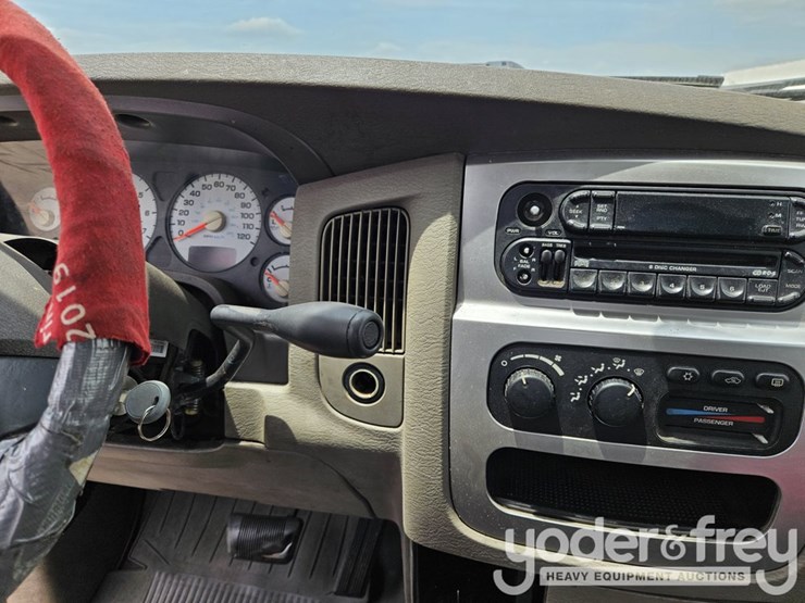 2004-dodge-ram-1500-image-29