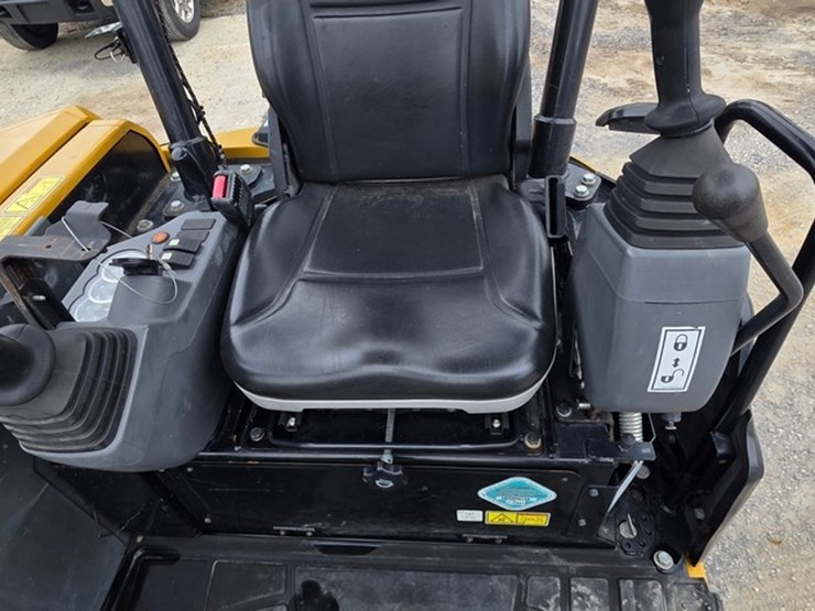 2021-caterpillar-303e-cr-image-58