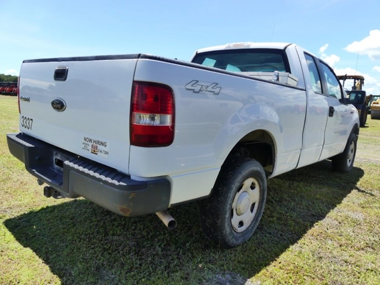 2005-ford-f150-xl-image-3