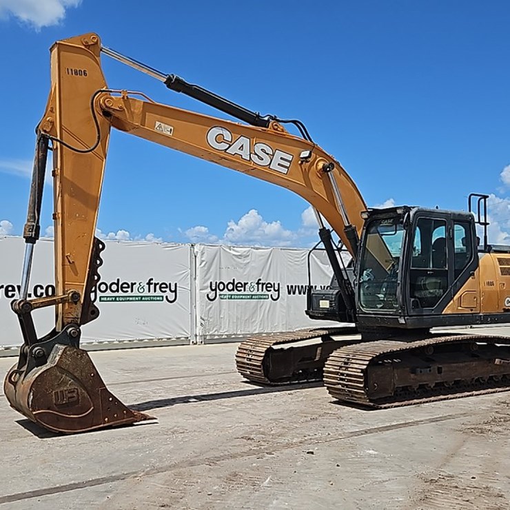 2018 CASE CX210D