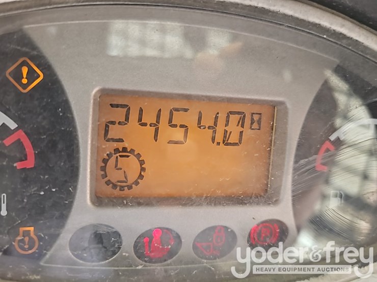 2016-bobcat-t650-image-31