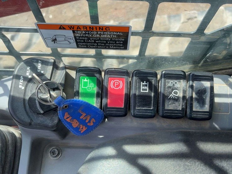 2019-kubota-svl65-2-image-30