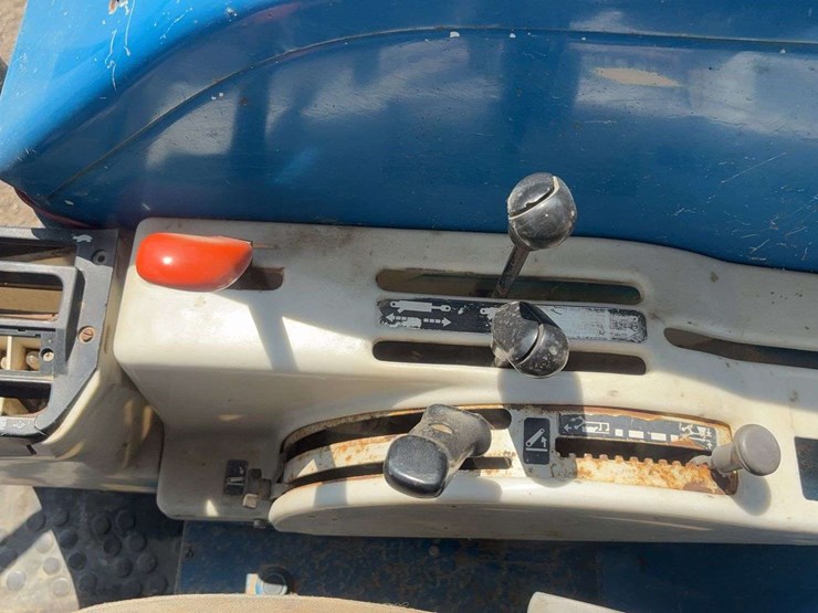 ford-7740-image-26