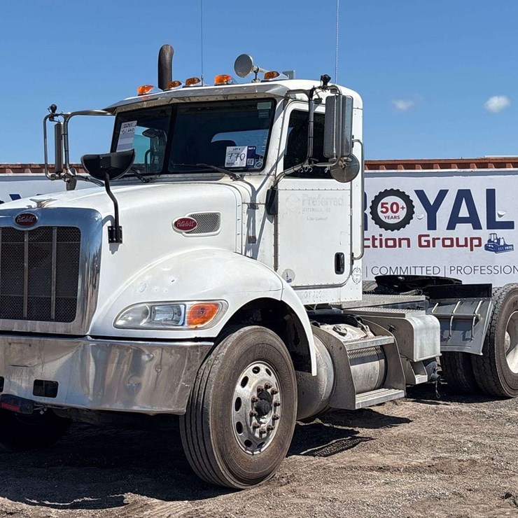 2012 PETERBILT 382