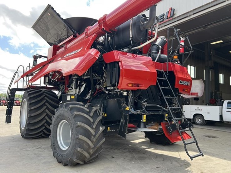 2023-case-ih-8250-image-34
