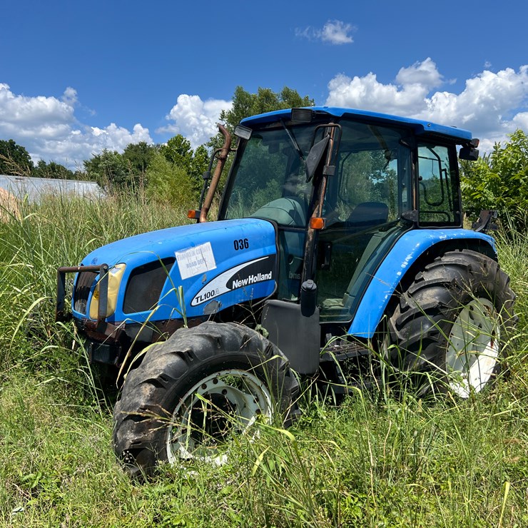 NEW HOLLAND TL100A