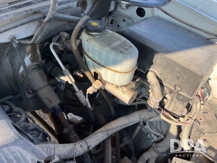 2009-gmc-3500-image-63
