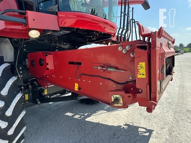 2012-case-ih-7230-image-21