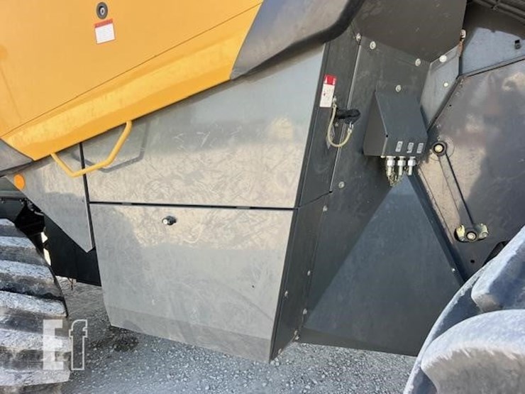 2015-claas-lexion-740-image-52