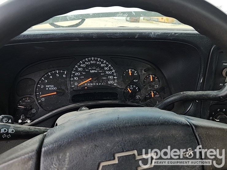 2007-chevrolet-3500-image-42