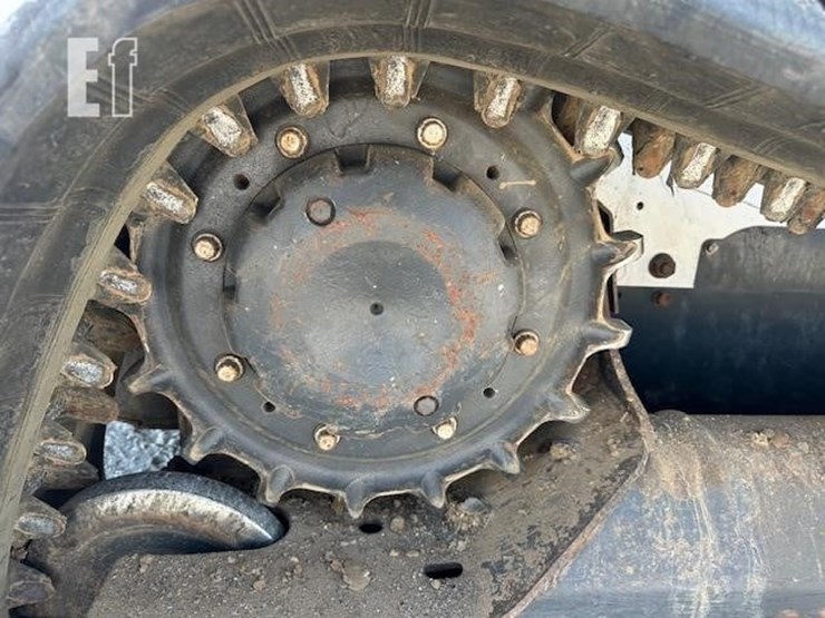 2021-bobcat-t770-image-12