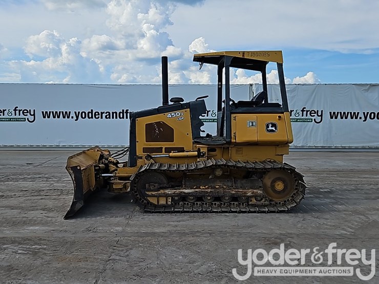 2015-deere-450j-image-3