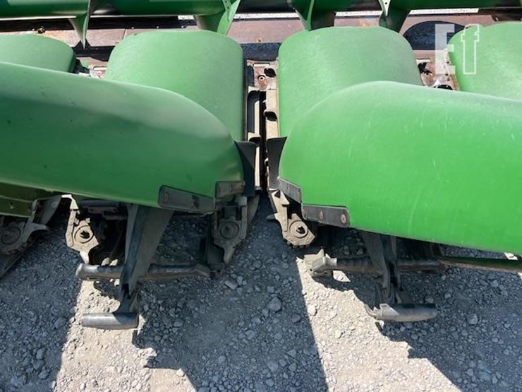 john-deere-608c-image-22