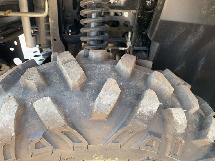 2023-john-deere-gator-image-11