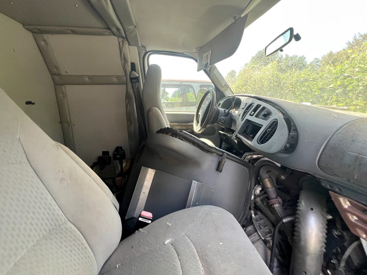 ford-e450-image-11