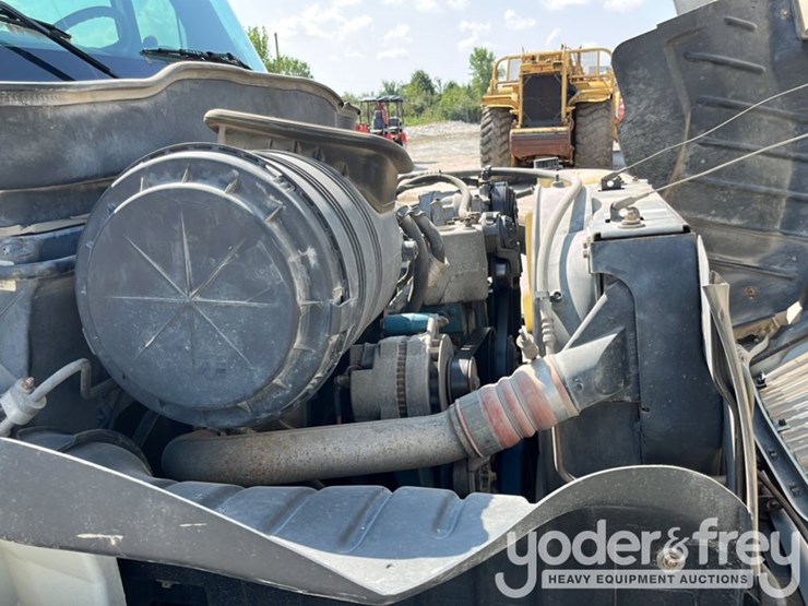 2003-international-durastar-4300-image-20