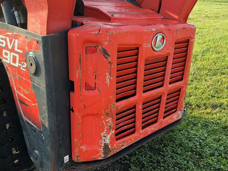 2015-kubota-svl90-2-image-24