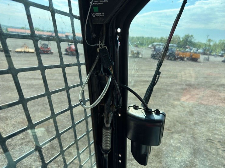 2018-bobcat-s70-image-28