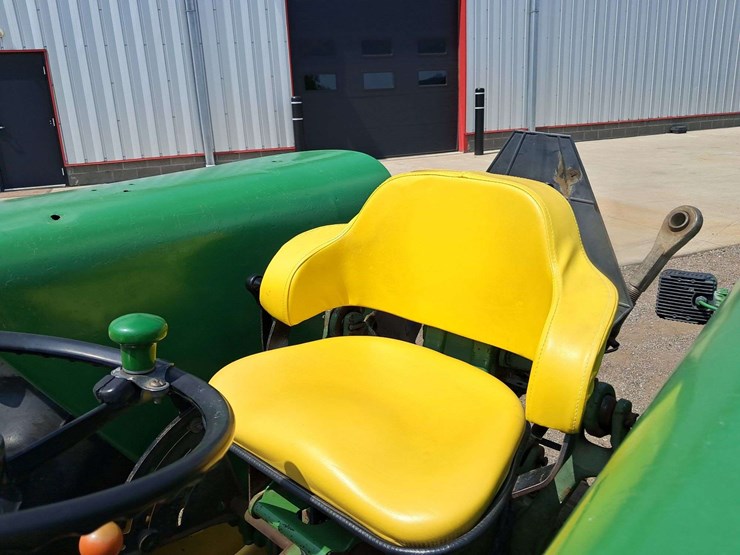 1979-john-deere-2440-image-15