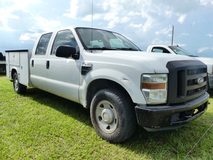 2008-ford-f250-xl-image-1
