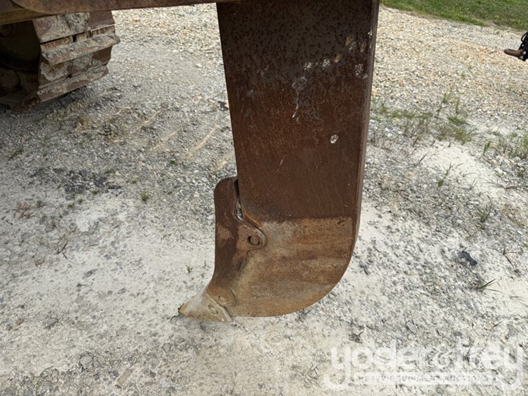 2005-caterpillar-d8t-image-22