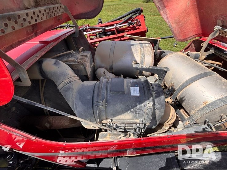 2019-case-ih-patriot-4440-image-112