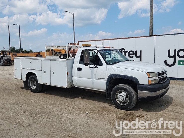 2007-chevrolet-3500-image-6