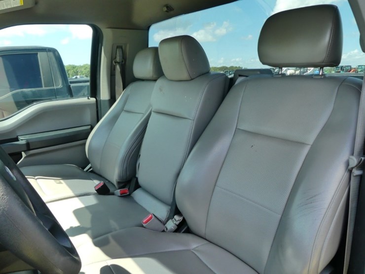 2017-ford-f150-xl-image-9